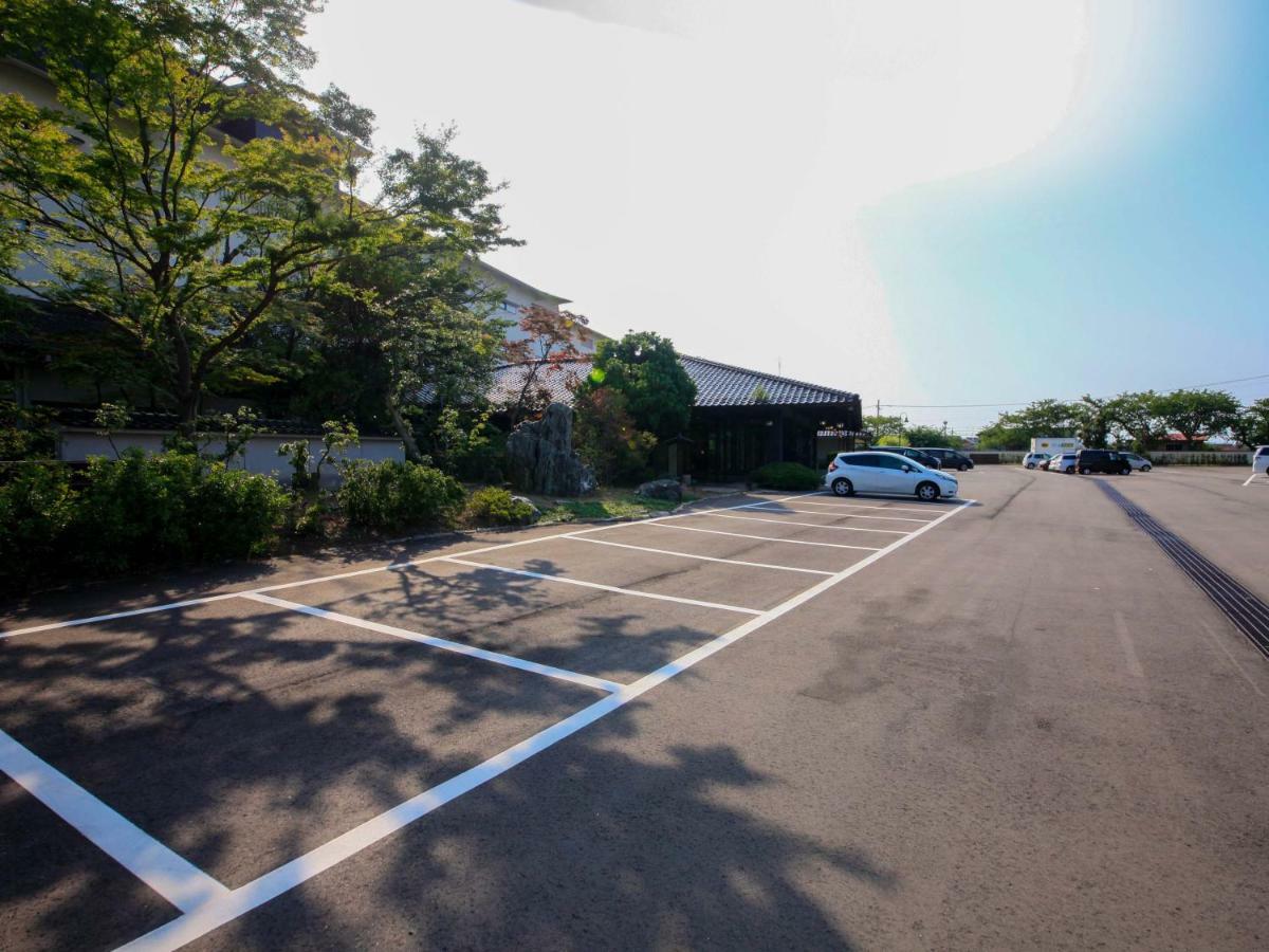 Yamashiro Onsen Miyabi No Yado Kaga Hyakumangoku Hotel Buitenkant foto
