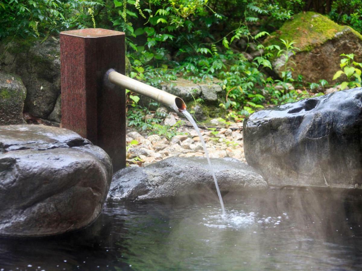 Yamashiro Onsen Miyabi No Yado Kaga Hyakumangoku Hotel Buitenkant foto