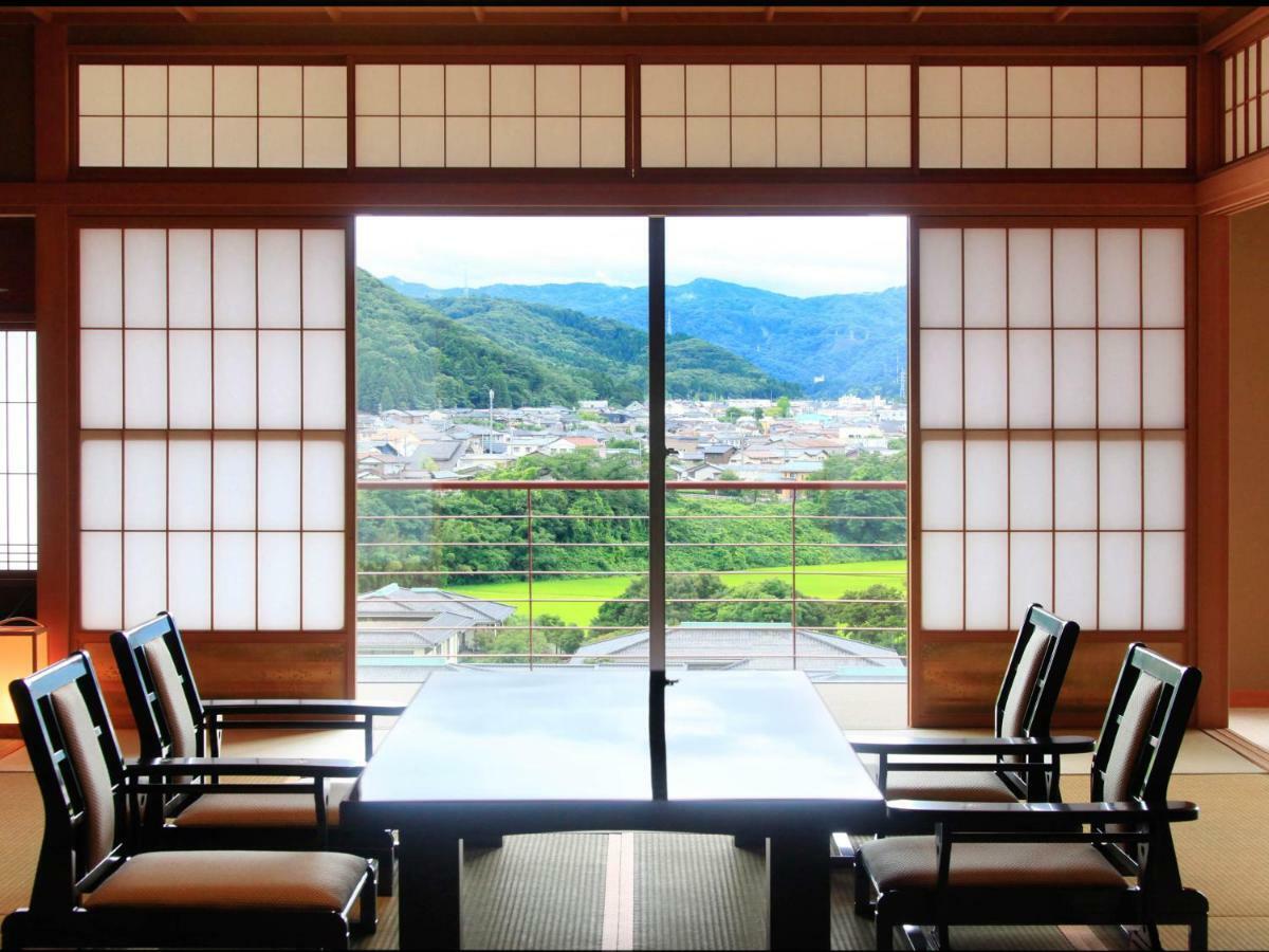 Yamashiro Onsen Miyabi No Yado Kaga Hyakumangoku Hotel Buitenkant foto